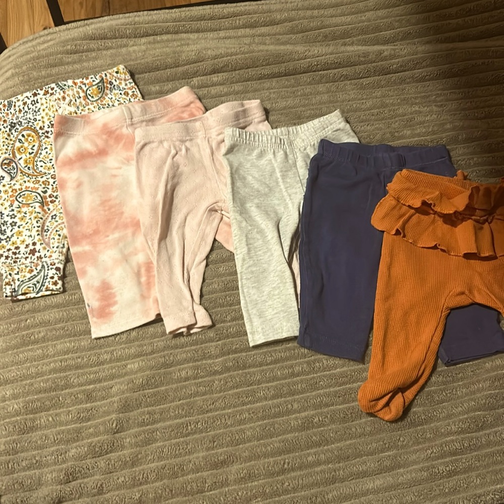 Baby girl's pants 0-3 months